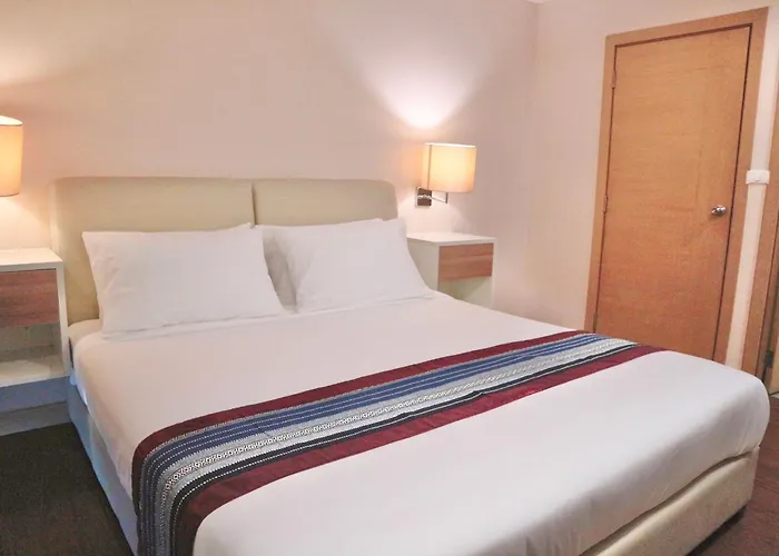 Hotel Icon Narindra Sukhumvit Thailand 50sqm To 90sqm & Free Minibar Bangkok